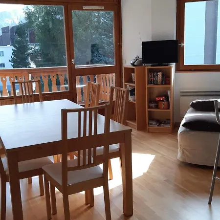 - 2 Pieces, 6 Personnes, 42m², Au Pied Des Pistes Avec Garage Privatif - Fr-1-516-182 *